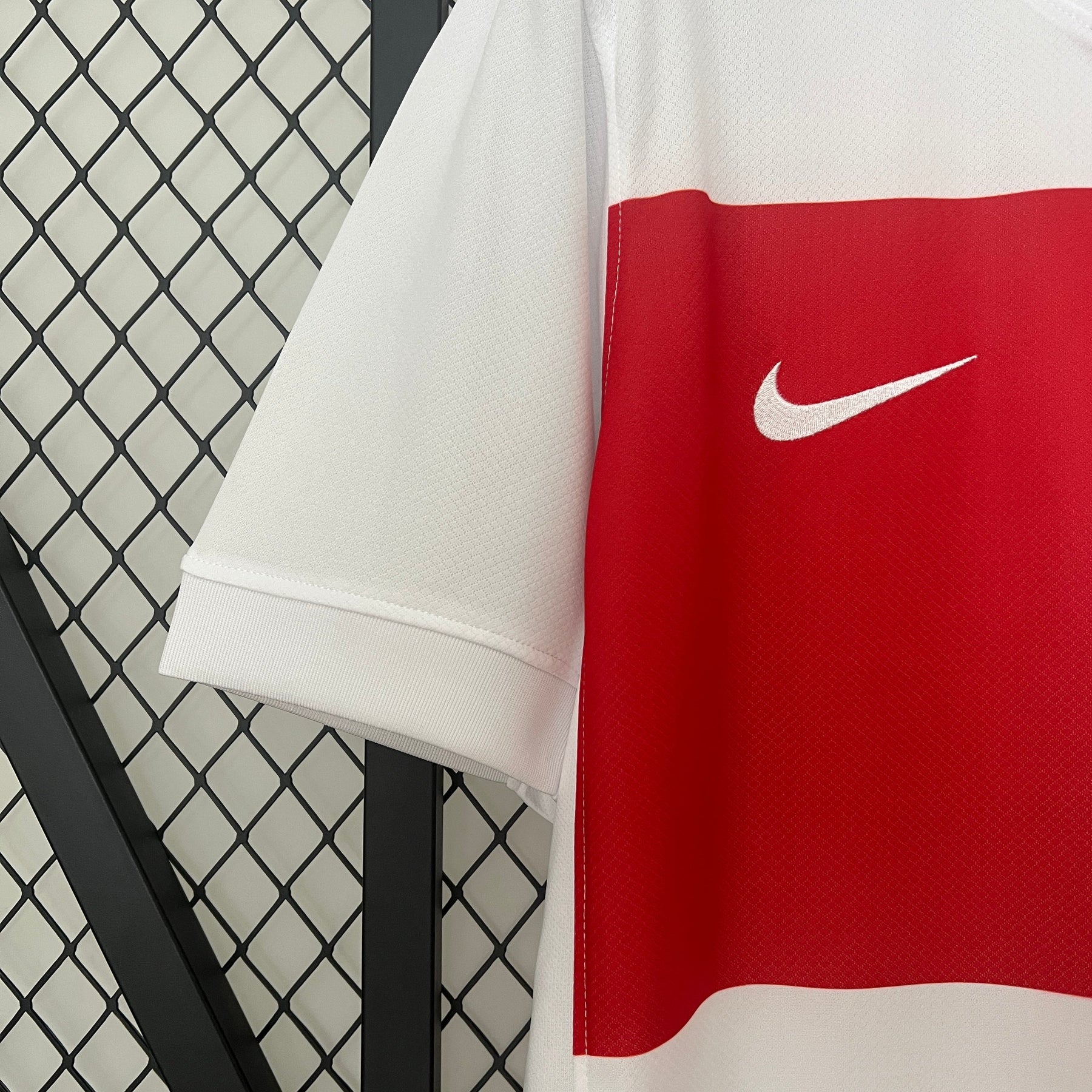 Camisa Seleção da Croácia Home 24/25 Torcedor Nike Masculina - Branco e Vermelho
