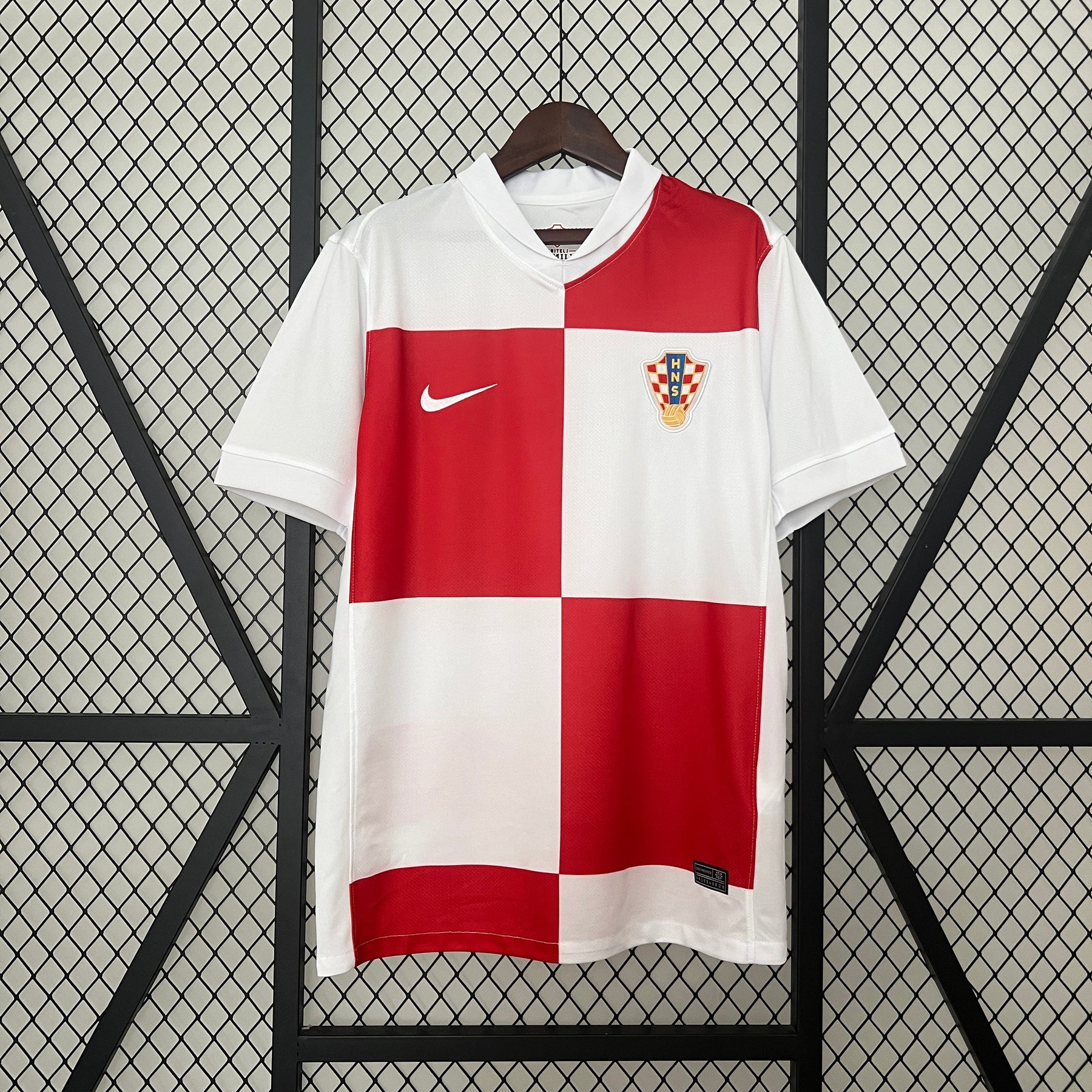 Camisa Seleção da Croácia Home 24/25 Torcedor Nike Masculina - Branco e Vermelho