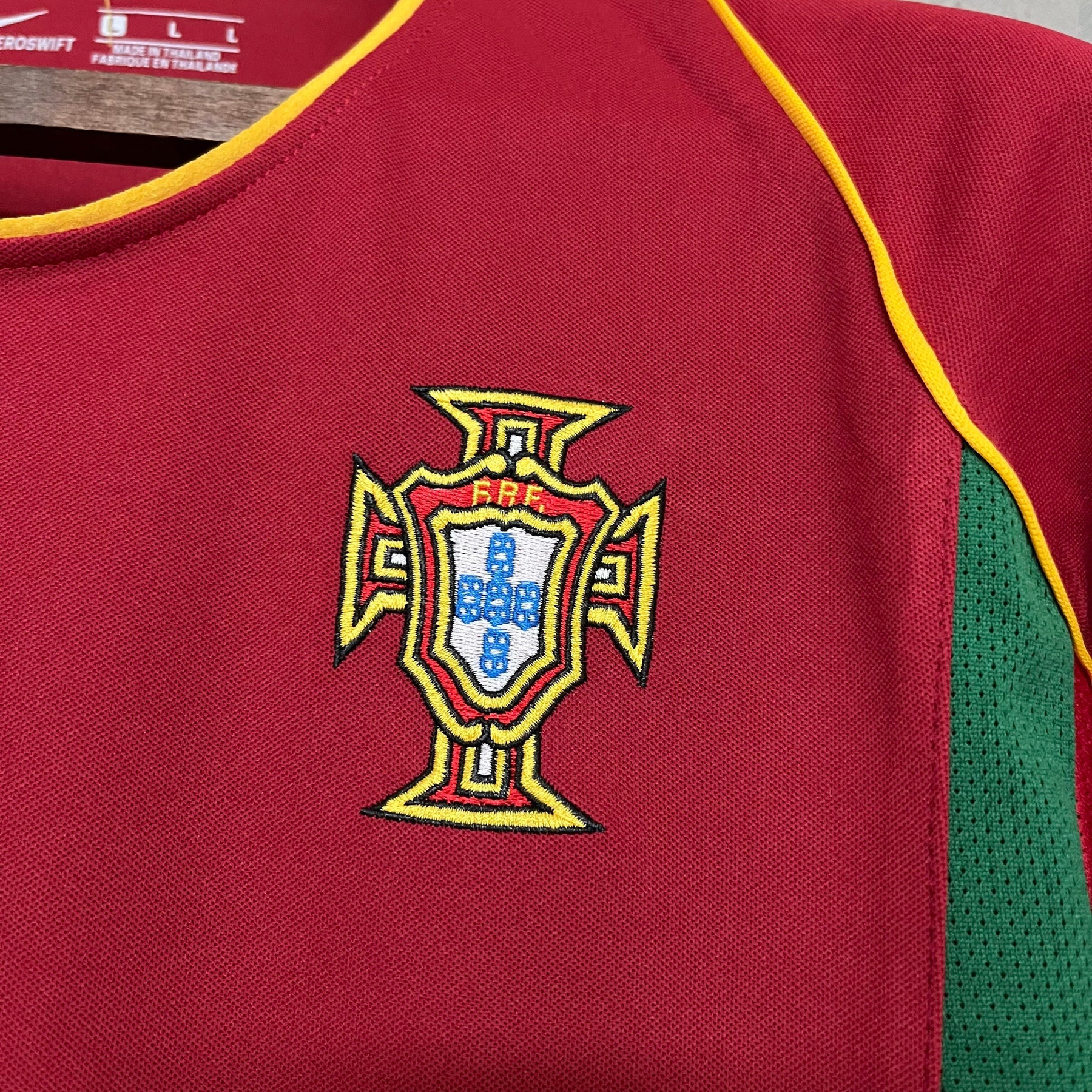 Camisa Portugal Retrô 2002 Vermelha