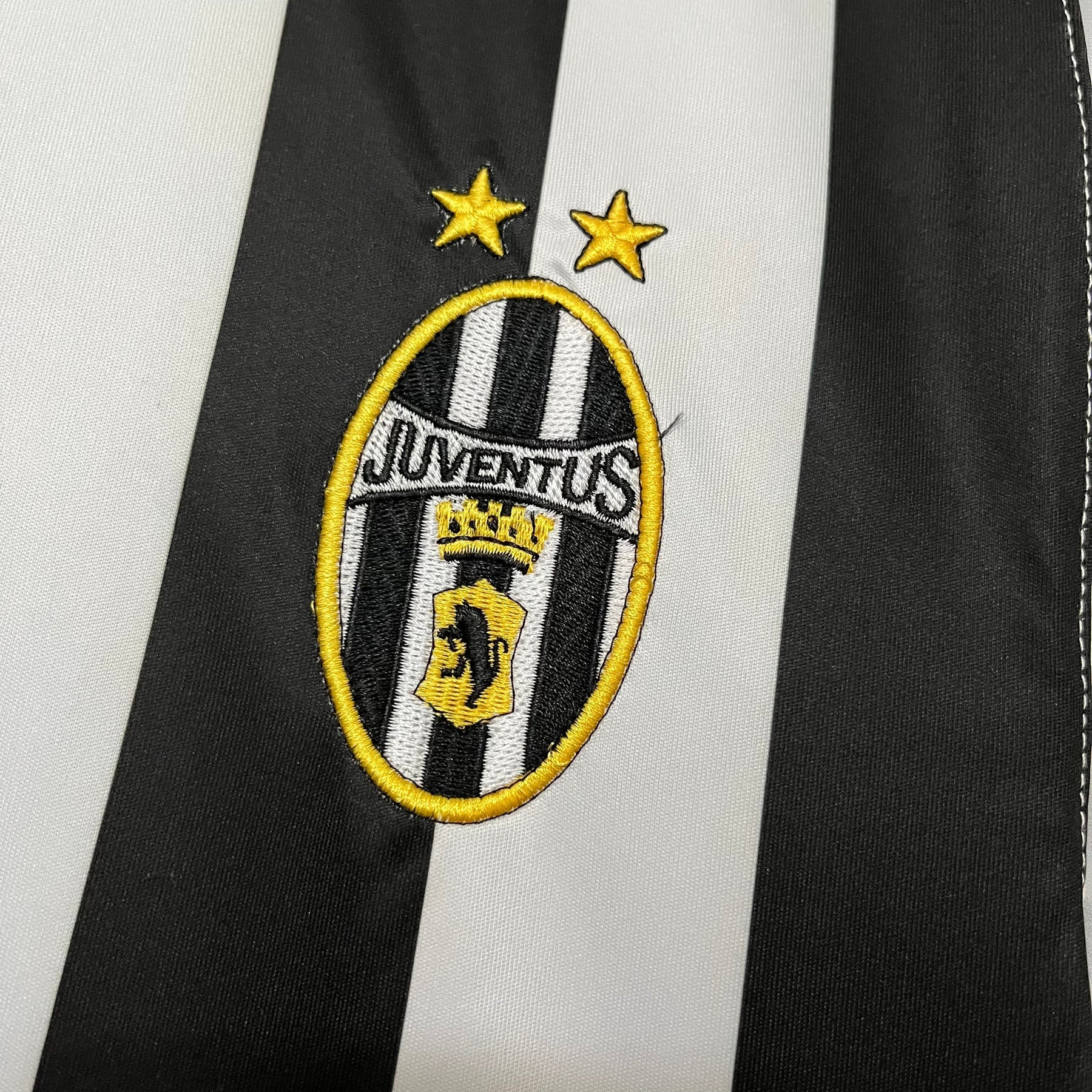 Camisa Juventus Retrô 2010 Preta e Branca