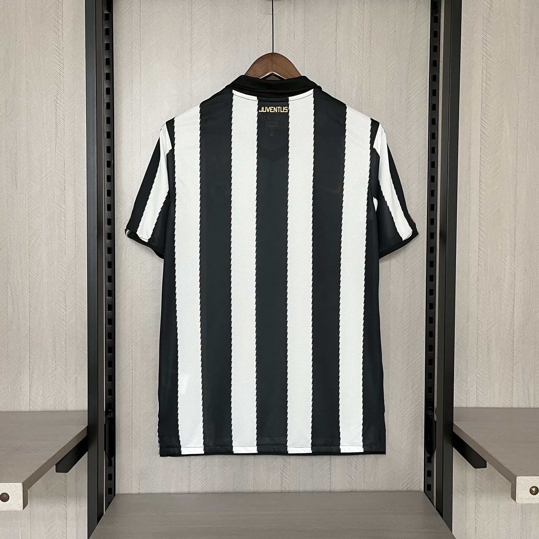 Camisa Juventus Retrô 2010  Preta e Branca - Nike