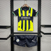 Kit Infantil Manchester City 24/25 - Preto e Verde