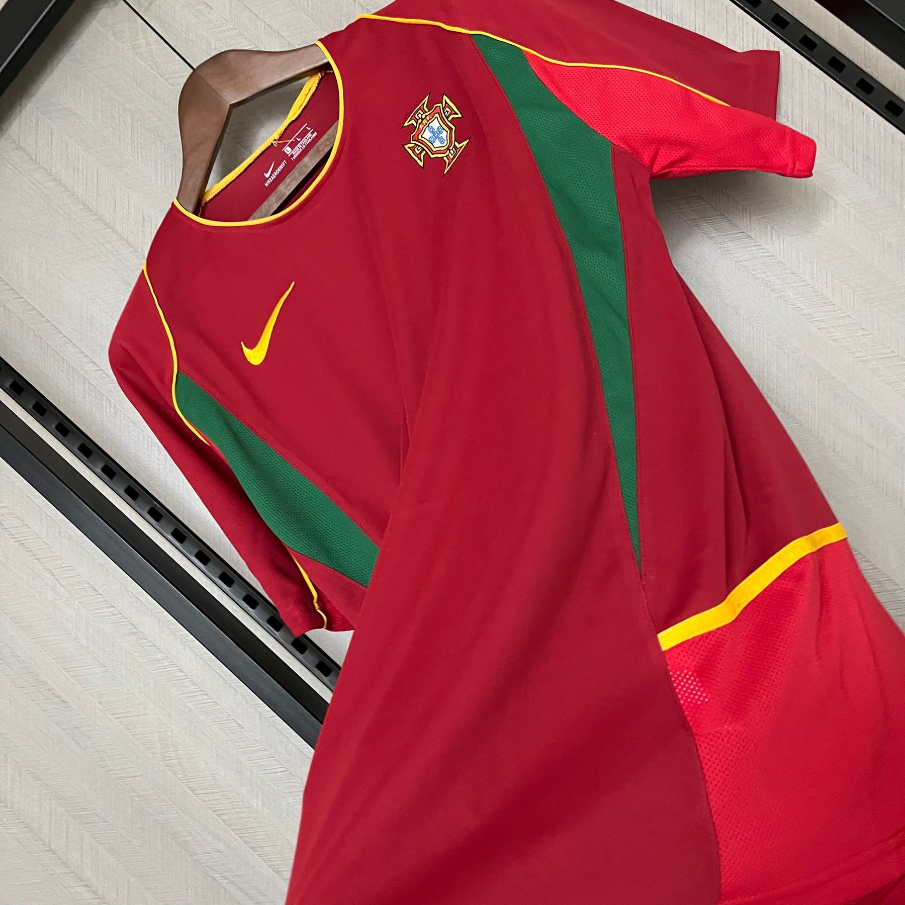 Camisa Portugal Retrô 2002 Vermelha