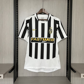 Camisa Juventus Retrô 2010  Preta e Branca