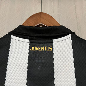 Camisa Juventus Retrô 2010  Preta e Branca - Nike