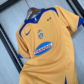 Camisa Juventus Retrô 2005 Amarela - Nike