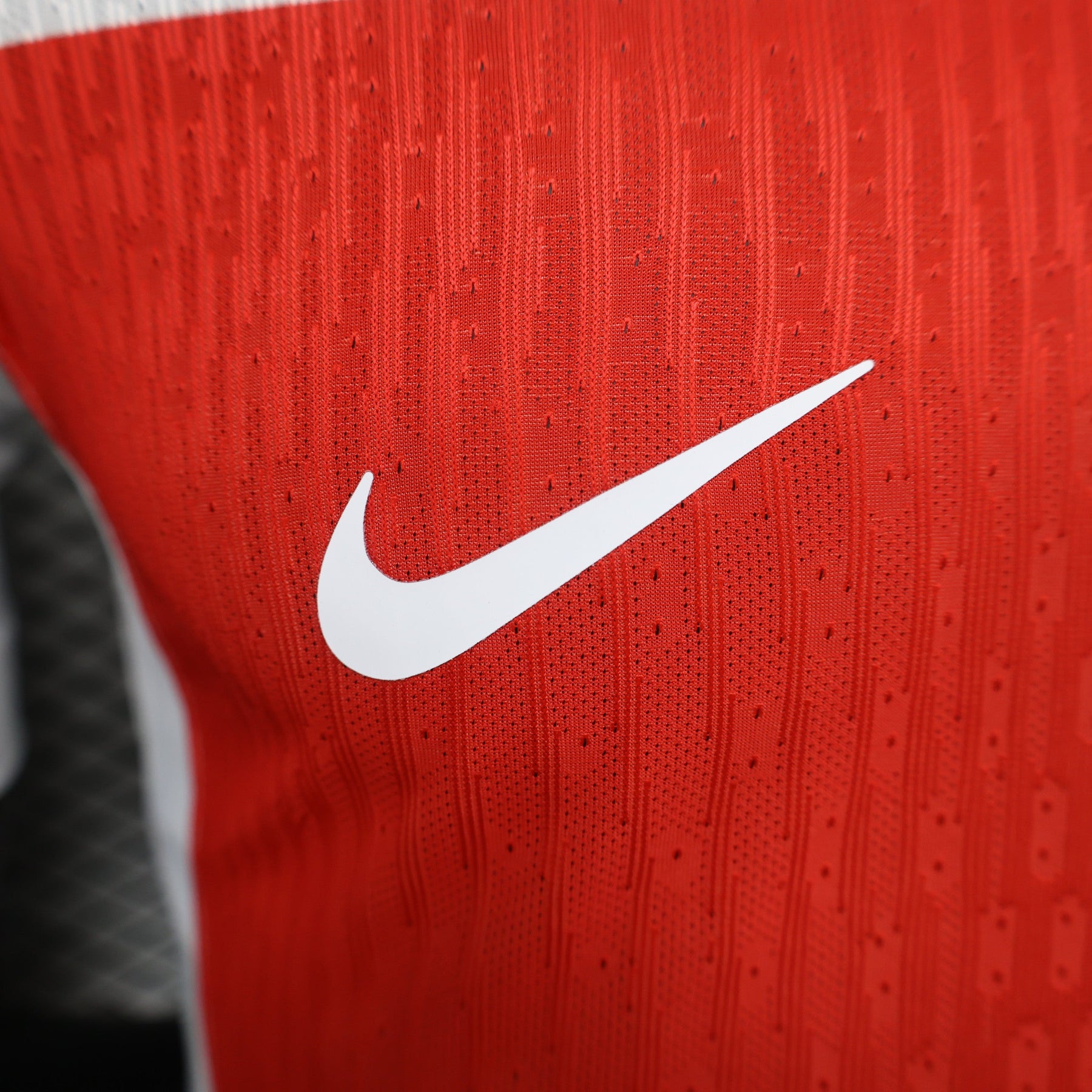 Camisa Seleção da Croácia Home 24/25 Torcedor Nike Masculina - Branco e Vermelho - Modelo Jogador