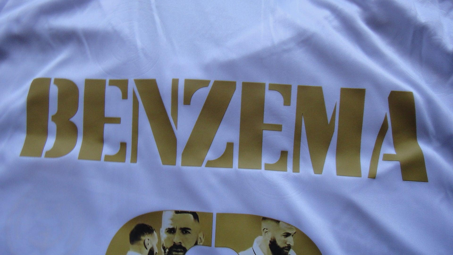 Camisa Real Madrid [Bola de Ouro - BENZEMA #9] 22/23 Adidas - Branco