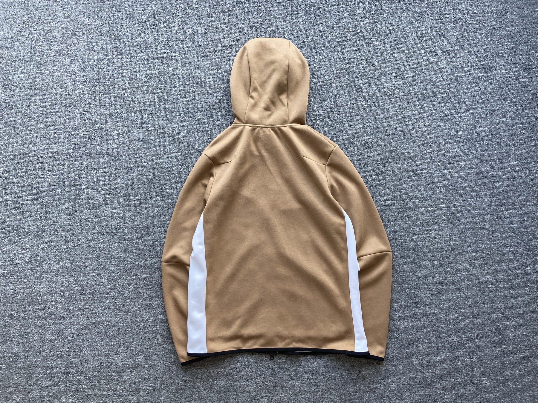 Conjunto Tech Fleece Nike - Bege/Branco