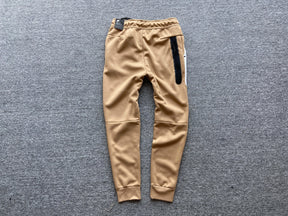 Conjunto Tech Fleece Nike - Bege/Branco