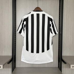 Camisa Juventus Retrô 2010  Preta e Branca